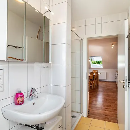 Schwalbenhof Dressler Und Duss Fuer 4 Personen アパート